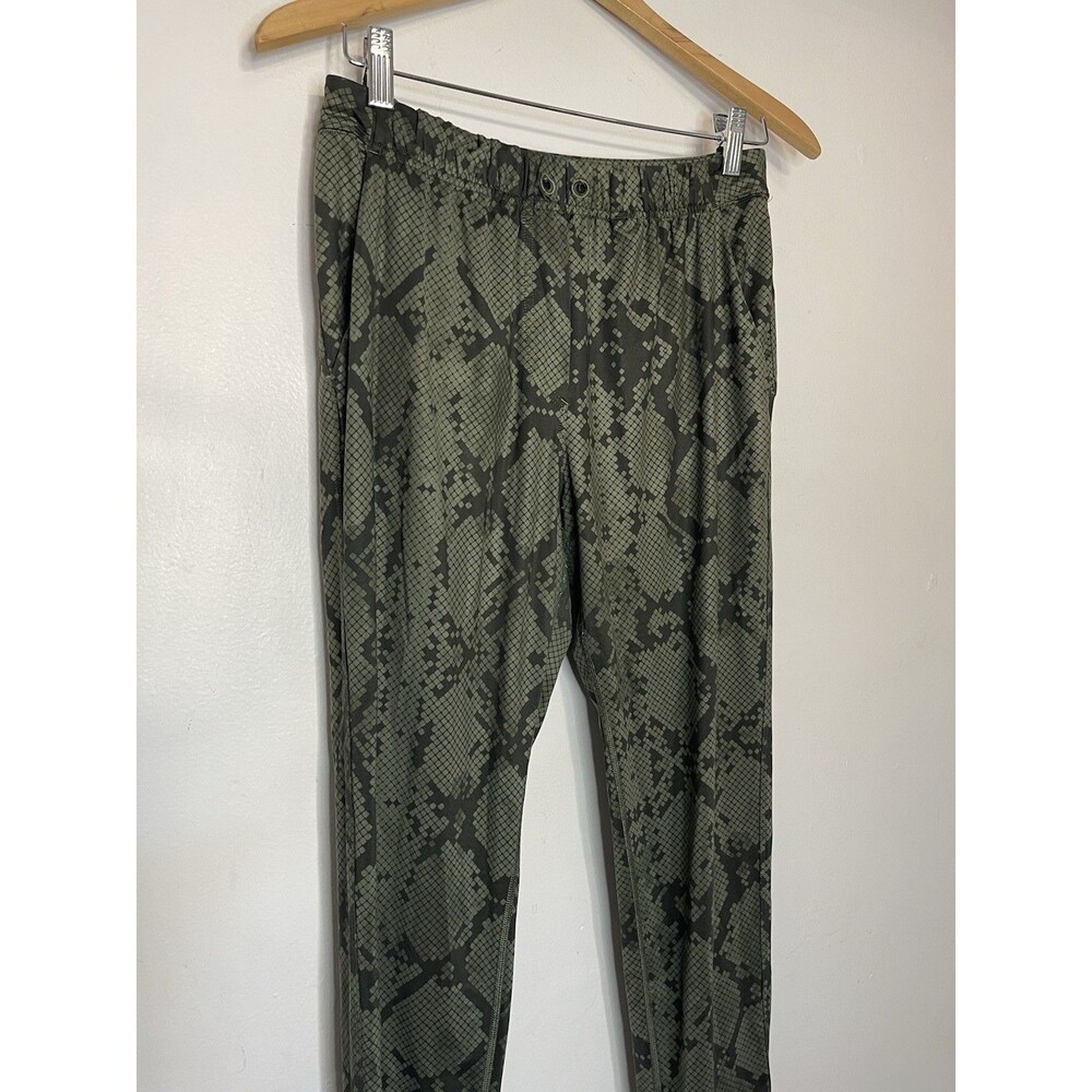 Lululemon Jet Crop Slim Luxtreme Snake print Green Pull On Joggers Womens 4 - Picture 2 of 7